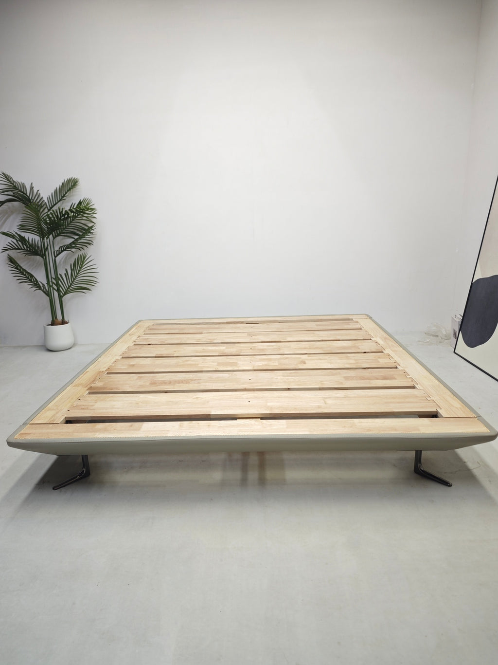 ANJU Bevelled Edge Floating Oak Platform Bed with Black Metal Feet, Queen or King
